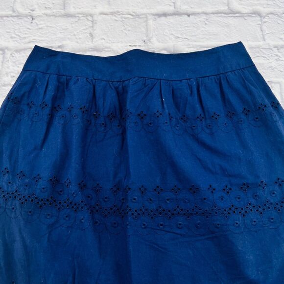 NOT FOR SALE     Ann Taylor Loft Eyelet Mini Full Skirt Size 6 Petite Dark Blue - Picture 2 of 9